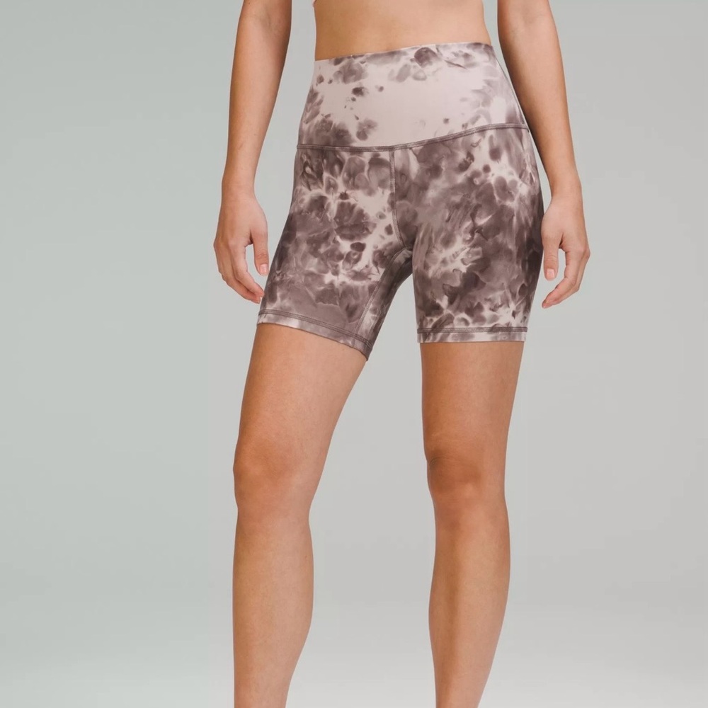lululemon athletica Women's Tie-Dye Bike Shorts - Brown and Cream